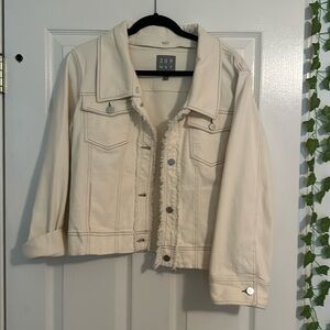 Cream jean jacket with removable collar Size S